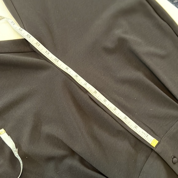 Cupcakes and Cashmere Hanna Black Jumpsuit Size 4 - Picture 8 of 12